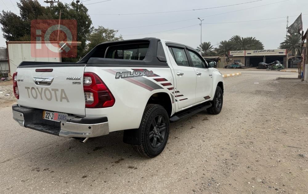 تويوتا هايلوكس